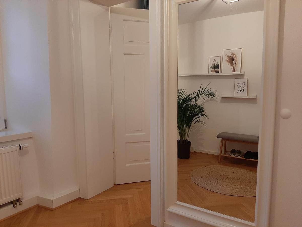 Zentrale Lage I Historisch I Parkplatz I Fahrradkeller Apartment Straubing Exterior photo